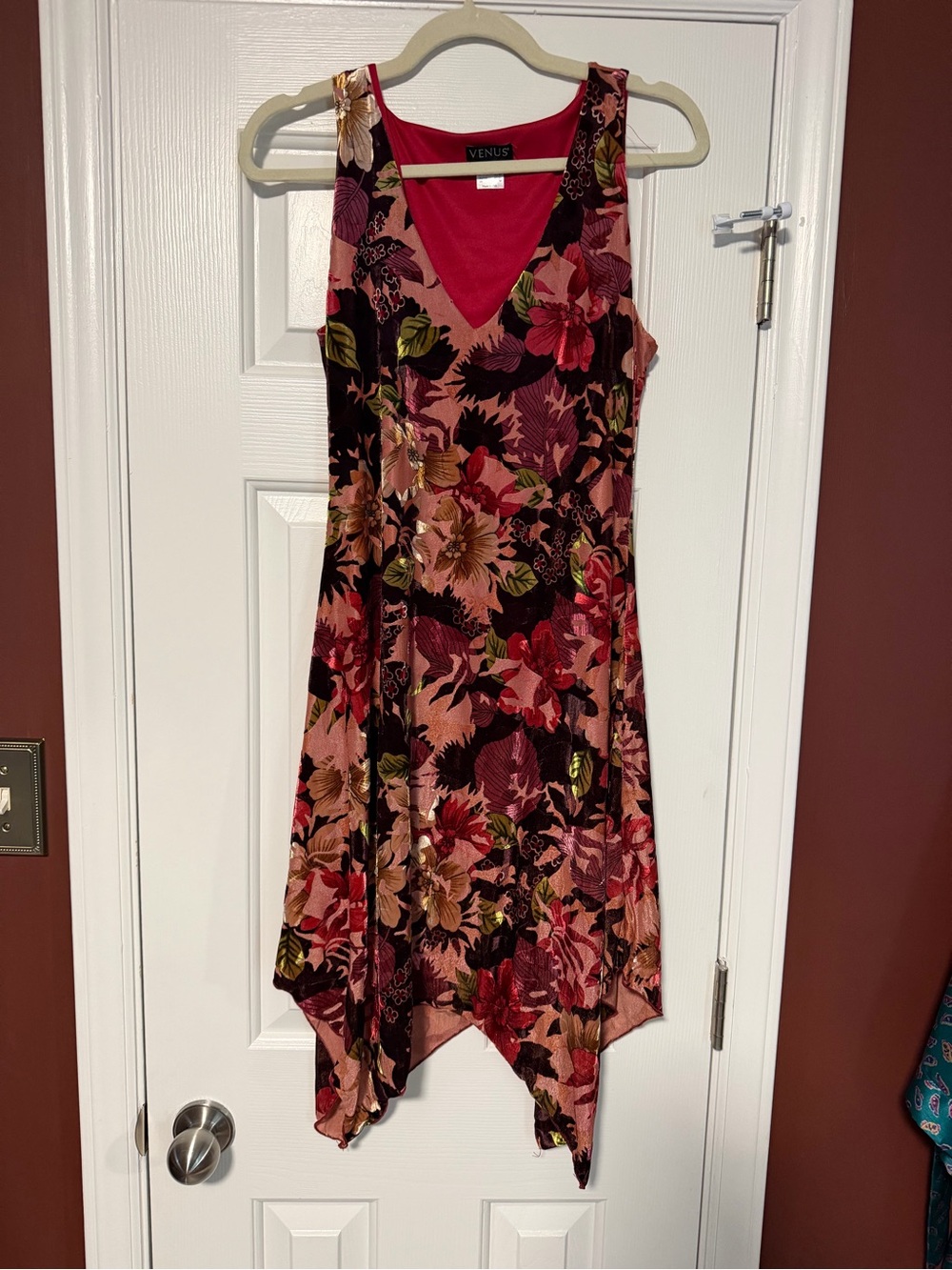 VENUS Pink Floral Asymmetrical Handkerchief Hem Dress